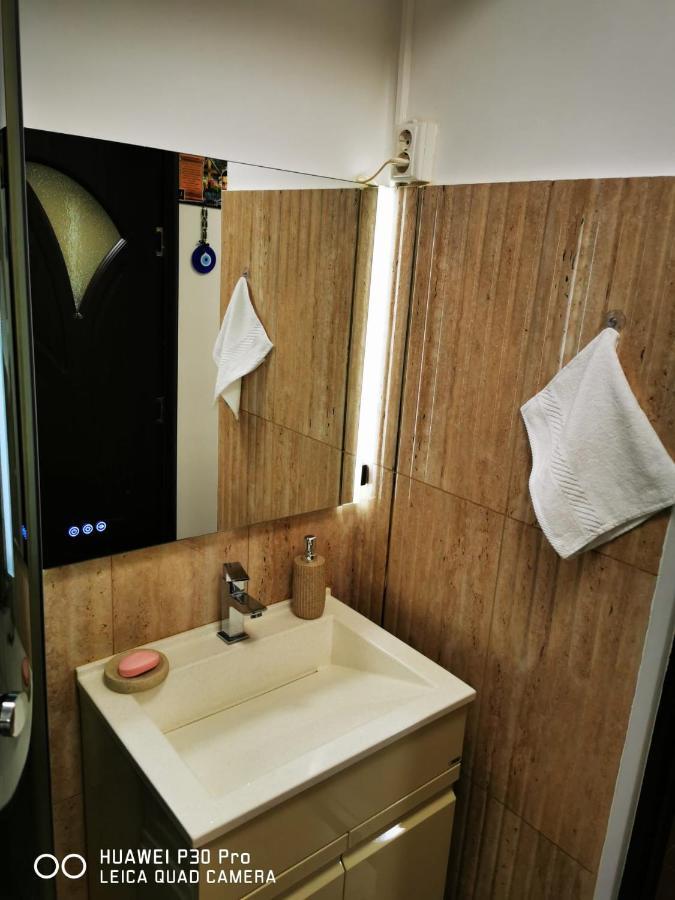 închiriez Garsoniera In Regim Hotelier Berceni-sun Plaza Apartment Bukarest