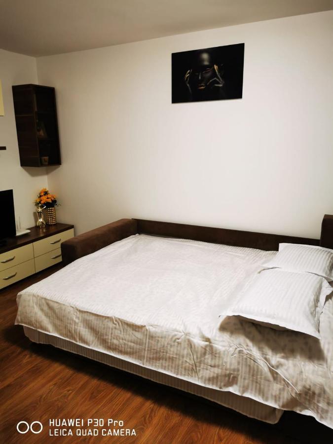 închiriez Garsoniera In Regim Hotelier Berceni-sun Plaza